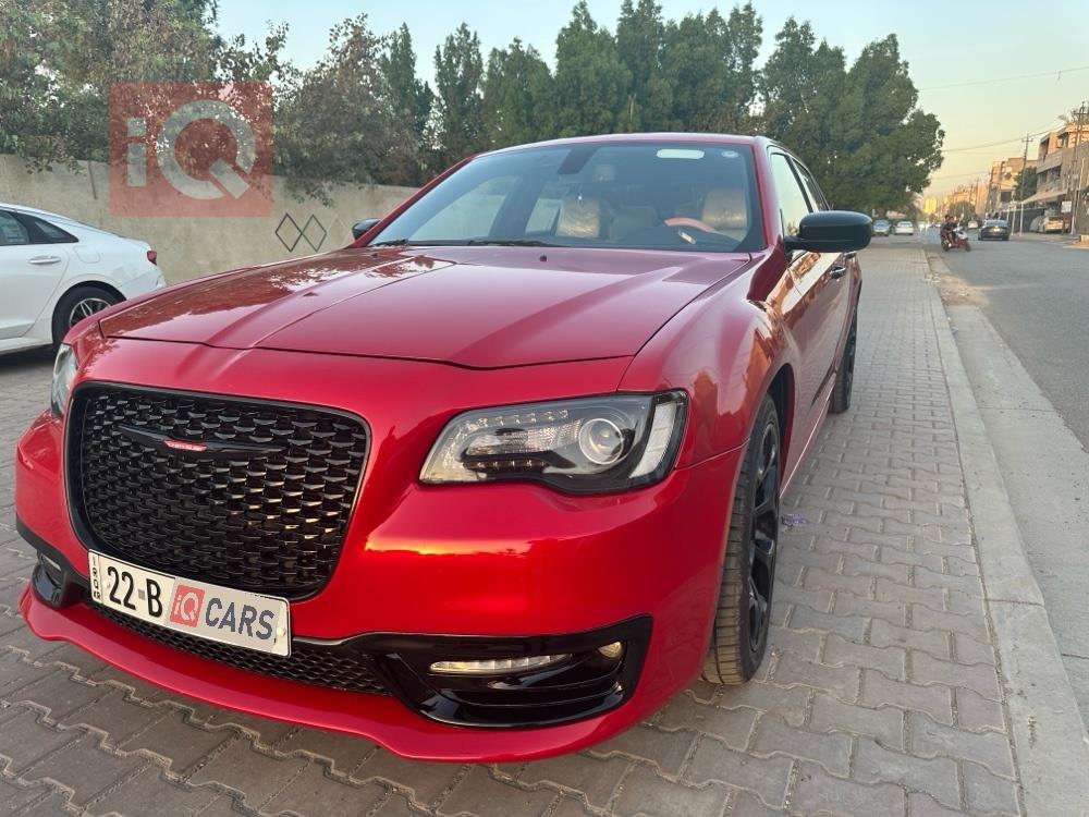 كرايسلر 300